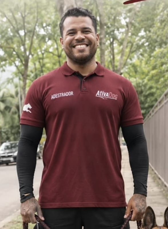 Fábio, adestrador da AtivaDog